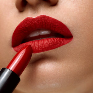 5 things to never do when buying and using lipsticks