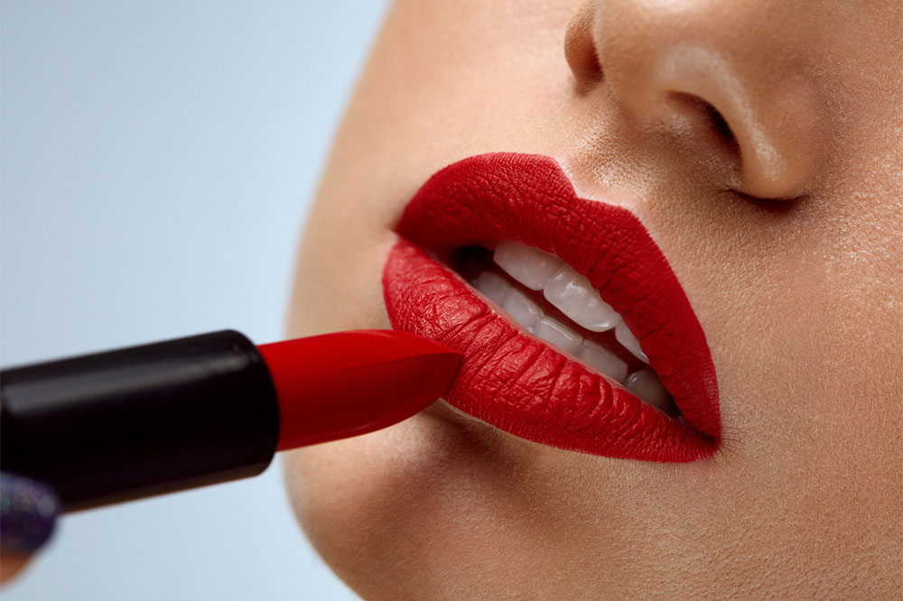 8 lipsticks that are the perfect cosmetic case addition