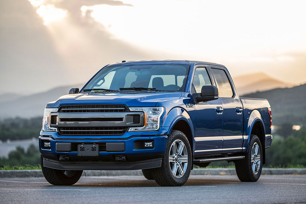 Things to know before buying a small pickup truck