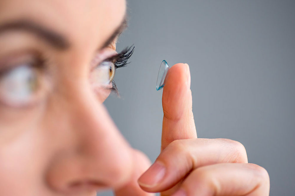 5 top contact lenses to consider