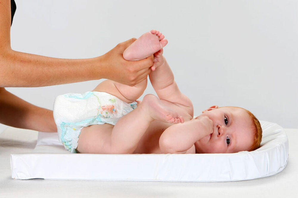 5 common diaper-changing mistakes to avoid