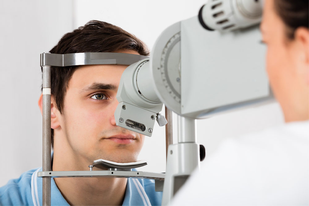 7 unhealthy habits that adversely affect the eyes