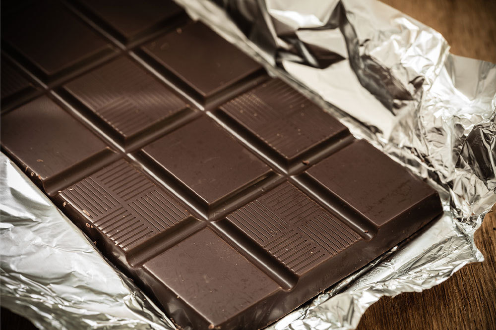 Foods to eat and avoid for managing hearing difficulties