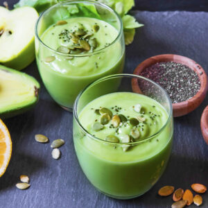 6 smoothies to ease joint pain and arthritis symptoms