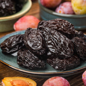 Foods to Eat and Avoid to Manage Constipation