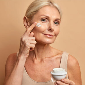 Top 11 Moisturizers and Creams for Mature Skin