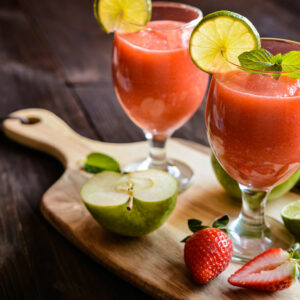 8 smoothies to fight common cold and flu symptoms