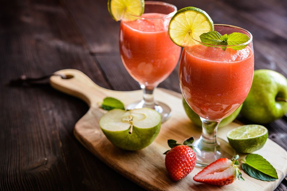 8 smoothies to fight common cold and flu symptoms